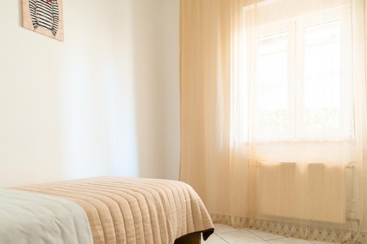 Peggy'S Apartment In Chania Hriszí Aktí Haniá Kültér fotó